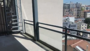 2nd floor balcony